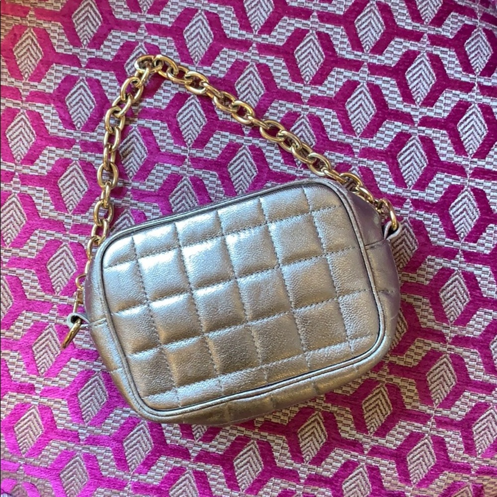 Gold clutch